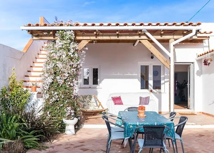 Peaceful, Spacious & Stylish, A Real Home!